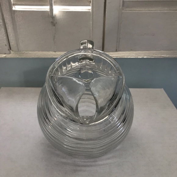 Vintage Clear Glass Round CottageCore Juice Pitcher With Ice Lip 6 Inches Tall - Picture 2 of 7